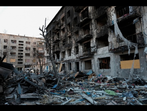 Kiev, 'almeno due morti e 22 feriti in un raid russo nell'est'