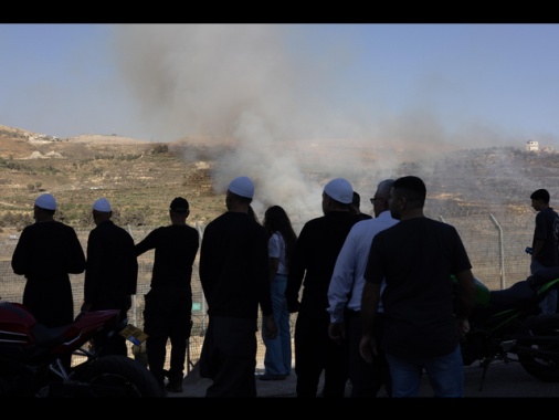 'Morti negli scontri in città siriana Sweida salgono a 350'