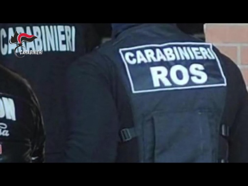 Gruppi online di estrema destra, arrestato 21enne