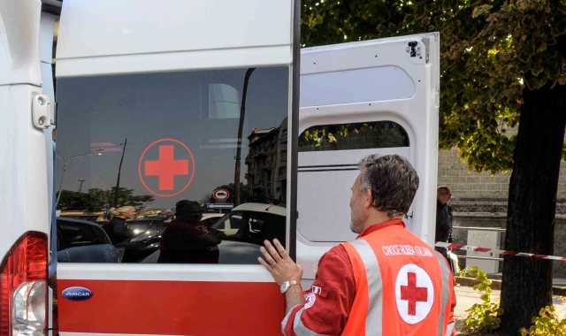 Sul posto sono intervenuti i sanitari del 118 (foto Archivio)