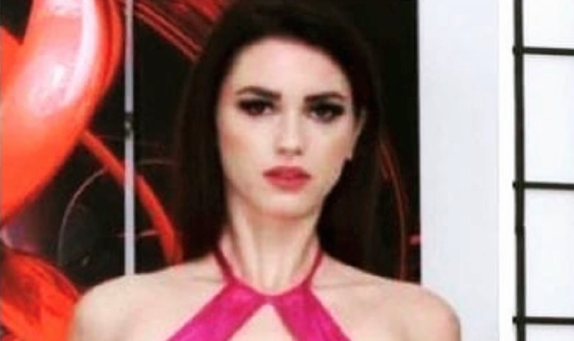 Carol Maltesi era conosciuta nell’ambiente hard con il nome di Charlotte Angie. Venne uccisa l’11 gennaio 2022 nella sua casa di Rescaldina