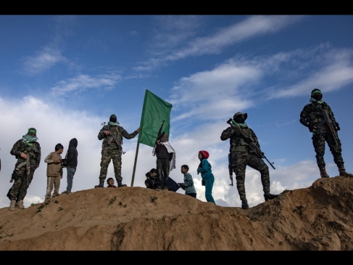 Hamas, 'Israele sta bloccando l'accordo per la tregua'