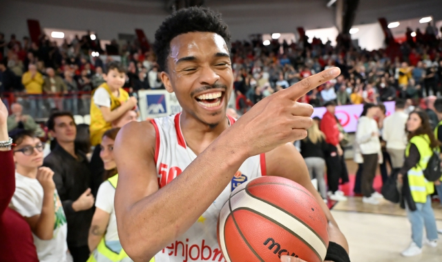 Hands, dopo i saluti a Varese l’avventura col Panionios