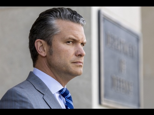 'Lascia un altro consigliere di Hegseth, il sesto in sei mesi'