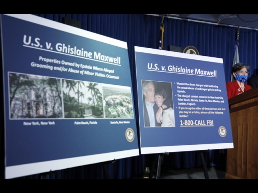 Repubblicani, Maxwell venga in Congresso su caso Epstein