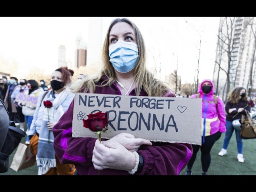 Omicidio Breonna Taylor, agente condannato a 33 mesi