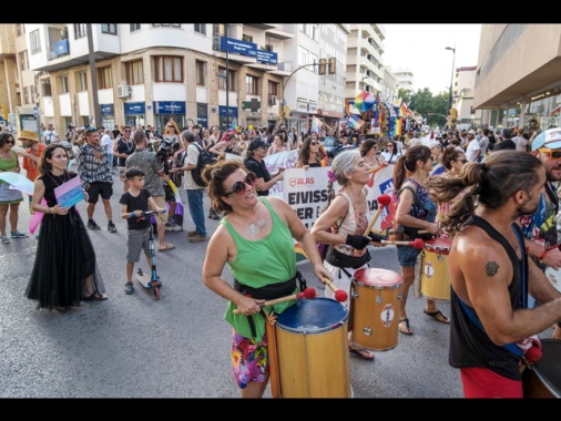 Locale di Ibiza sospende eventi dopo la morte di due britannici