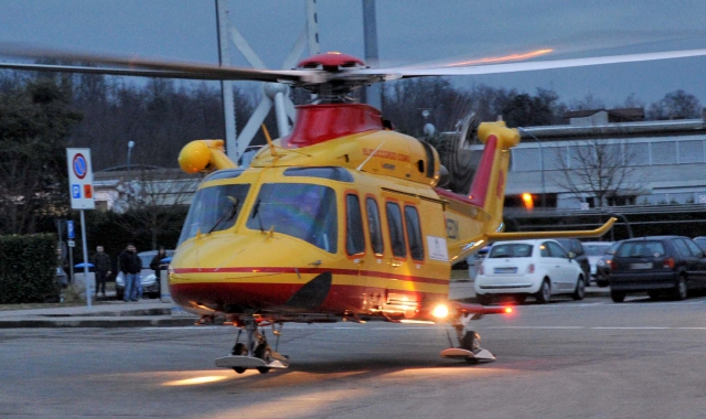 Scontro frontale: grave motociclista di 39 anni