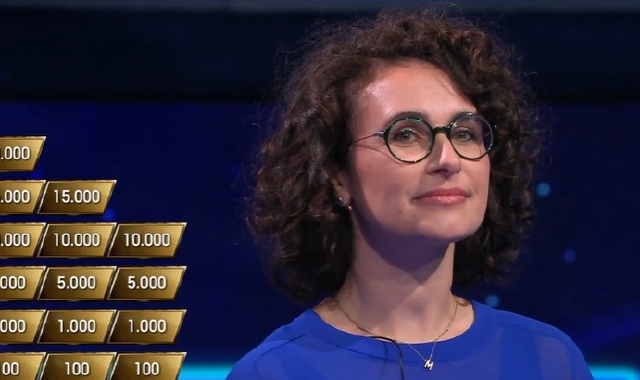 La Ruota della fortuna, Mariacristina vince. E omaggia Laveno