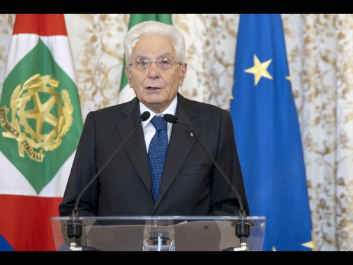 Mattarella, dalla preistoria donne faticano, c'è molto da fare