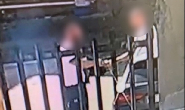 Giro di spaccio da 400mila euro al mese: cinque in manette