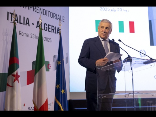 Tajani, nuove regole per evitare i signori delle tessere