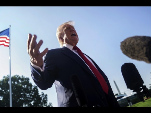 Trump a Ue, 'fermate le pale eoliche, state rovinando i Paesi'