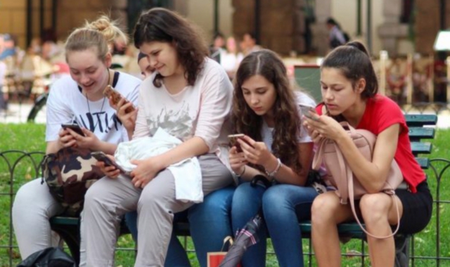 Chill, booster, baddies: ecco come parlano i ragazzi