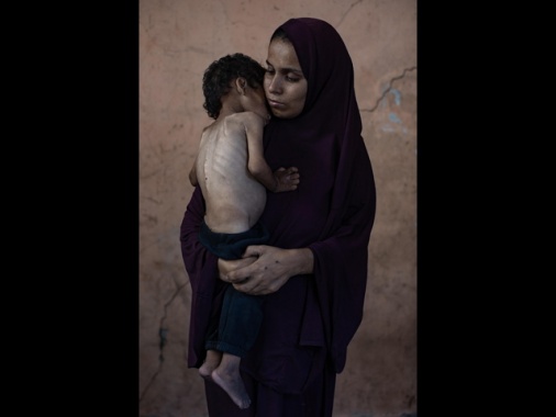 Media, 'attacchi israeliani a Gaza, 25 morti dall'alba'