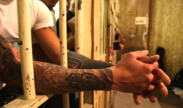 Carceri roventi: in arrivo ventilatori e deumidificatori