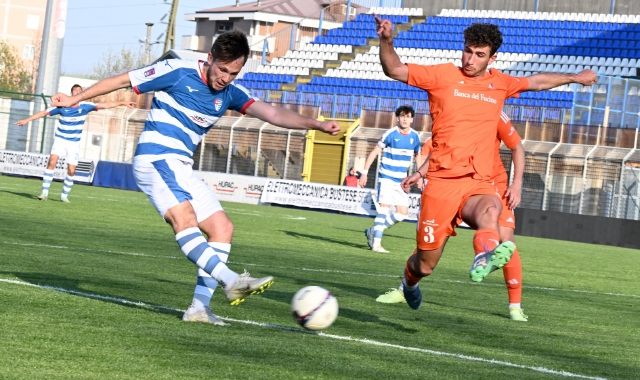 Un momento di Pro Patria-Alcione dello scorso campionato (foto Blitz)