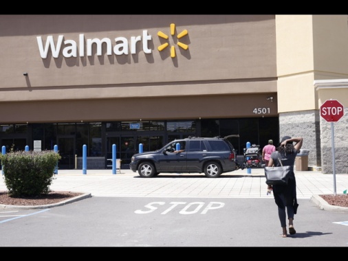 Diverse persone accoltellate in un supermercato Michigan