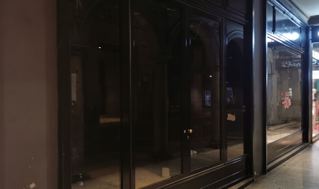 Il brand di moda maschile che ha chiuso in corso Moro