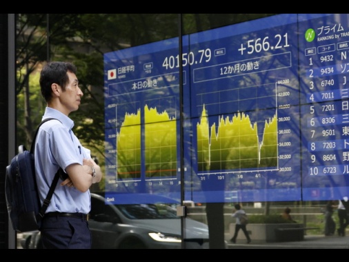 Borsa: Asia positiva, Europa verso rialzo dopo intesa dazi
