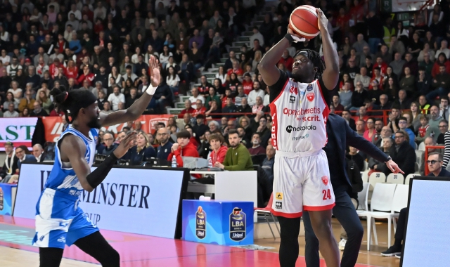 La prima di campionato vedrà l’Openjobmetis di scena a Sassari