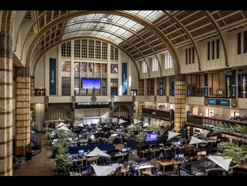 Borsa: Europa accelera, proseguono le trimestrali, Milano +0,85%