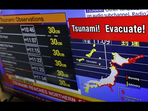 Onde fino a 5 metri nel distretto russo colpito da tsunami