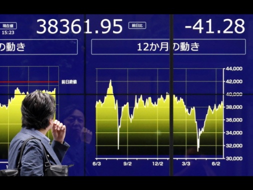 Borsa: Tokyo, apertura poco variata (-0,06%)