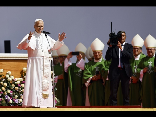 Il Papa al Bambino Gesù, visita pellegrino malato
