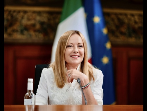 Meloni, sinistra non ci batte in patria, ricorre ai giudici