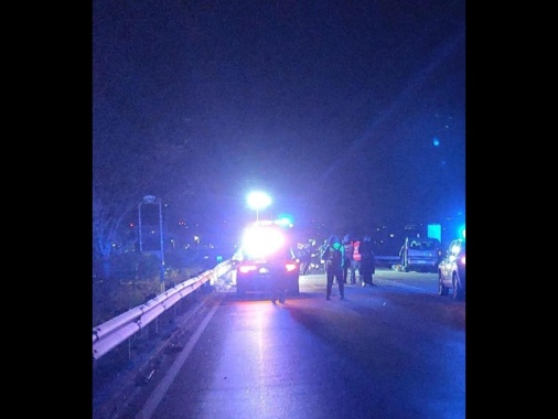 Donna investita e uccisa da un'auto pirata nel Bresciano