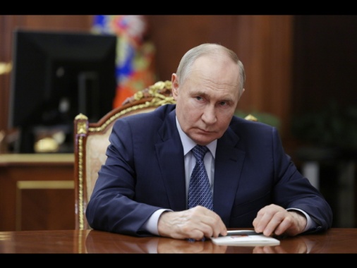 Wsj, 'Putin per stop guerra in cambio Ucraina orientale'