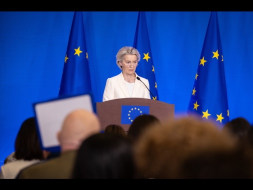 Von der Leyen in contatto con leader su vertice con Kiev