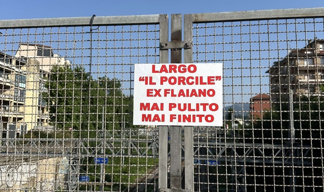 Protesta in largo Flaiano, l'anonimo colpisce ancora