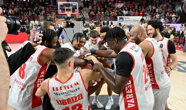 La squadra di Kastritis si sta preparando ad affrontare Sassari il 5 ottobre (foto Archivio)