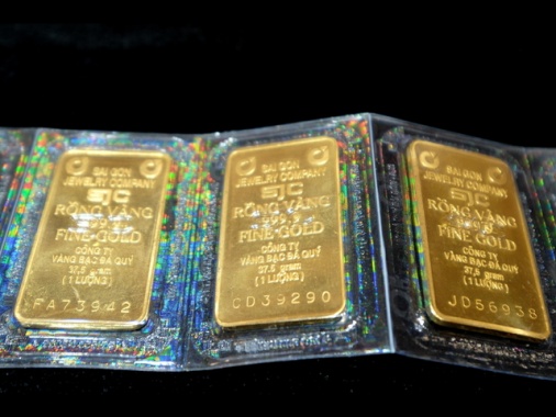 Prezzo dell'oro in calo, Spot a 3.377,26 dollari l'oncia