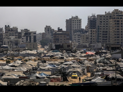 Attacco israeliano a Gaza City, uccisa famiglia di 8 persone