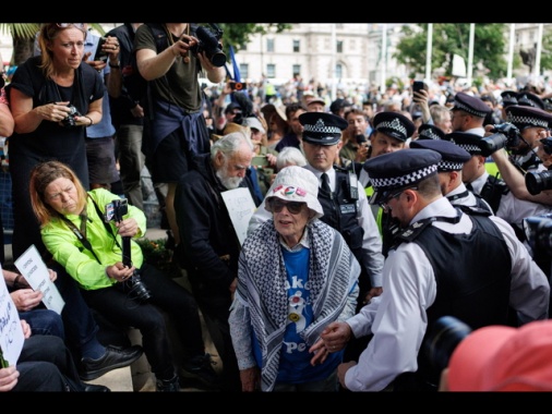 Oltre 530 arresti a protesta Palestine Action in Gb, è polemica
