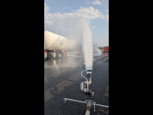 Ancora chiusa A1, in corso travaso del Gpl