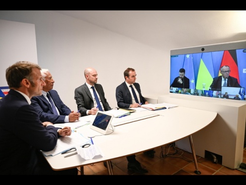 Volenterosi, 'la strada per la pace Ucraina sia decisa con Kiev'