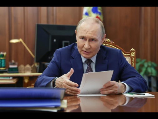 Putin auspica futuri accordi con Usa su armi strategiche