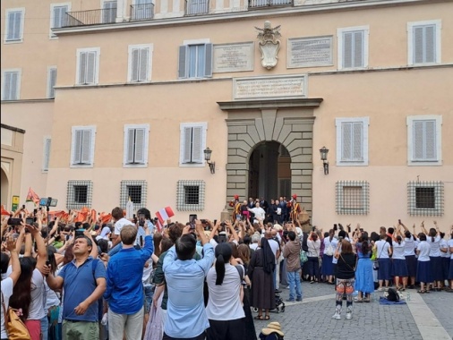 Il Papa, non rassegniamoci alla logica delle armi