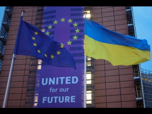 Leader europei, 'pressioni su Mosca finché in Ucraina si muore'