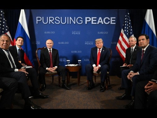 'Trump a Zelensky, Putin vuole accordo globale non una tregua'