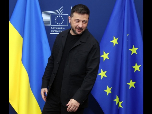 Zelensky, fondamentale che l'Ue sia unita come nel 2022