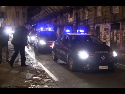 Colpito con il taser a Genova, indagati due Carabinieri
