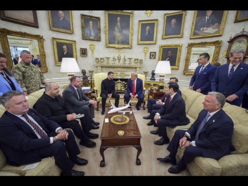 Dopo il vertice, i leader e Trump nello Studio Ovale