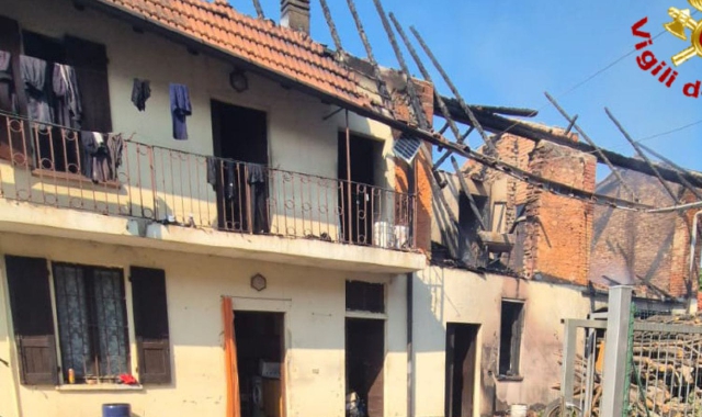 Famiglia senza casa, ondata di solidarietà