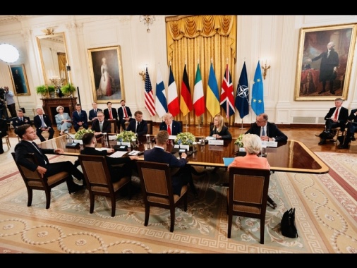 Trump, 'l'Europa è in grado di proteggere l'Ucraina'