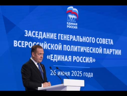 Medvedev ribadisce, non accetteremo peacekeeper Nato in Ucraina